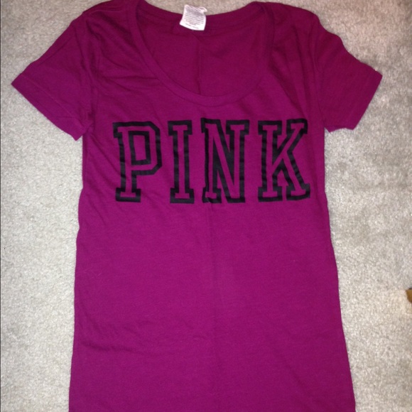 Maroon pink tshirt