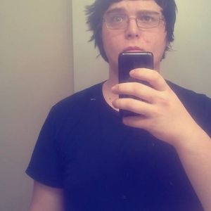 Meet your Posher, Dakota