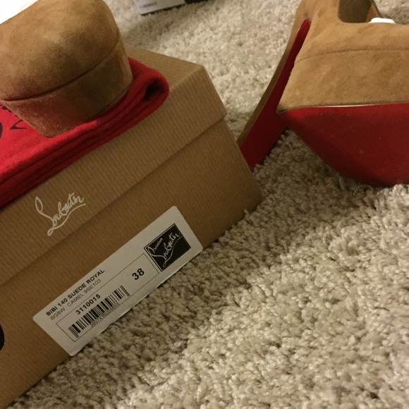 Authentic Christian Louboutin Bibi - Picture 4 of 4