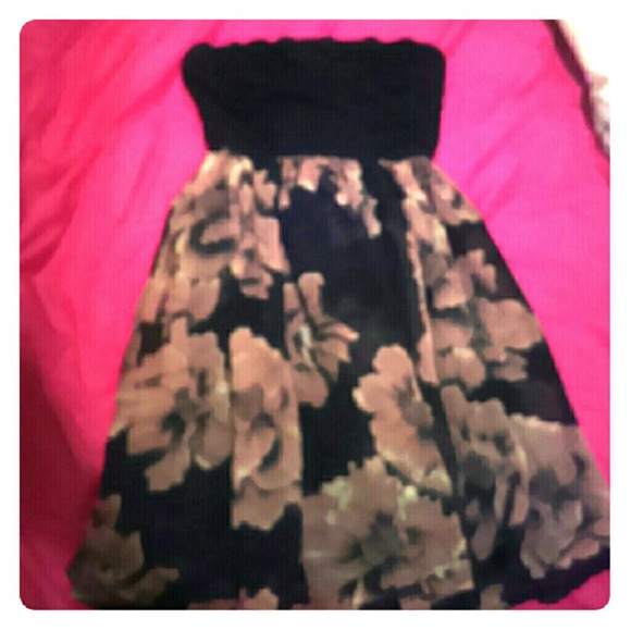 Strapless dress