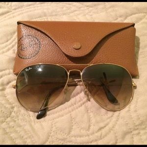 💯% Authentic Gold Ray-Ban Aviators