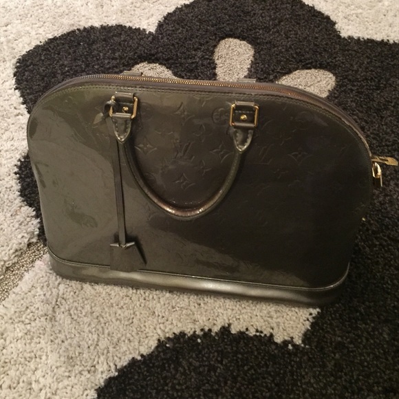 Louie Vuitton Alma PM handbag! - Picture 2 of 3