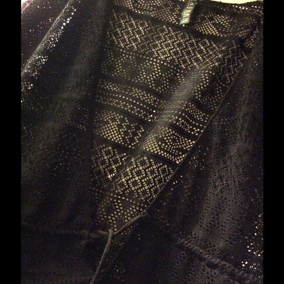 coverup - Picture 2 of 2