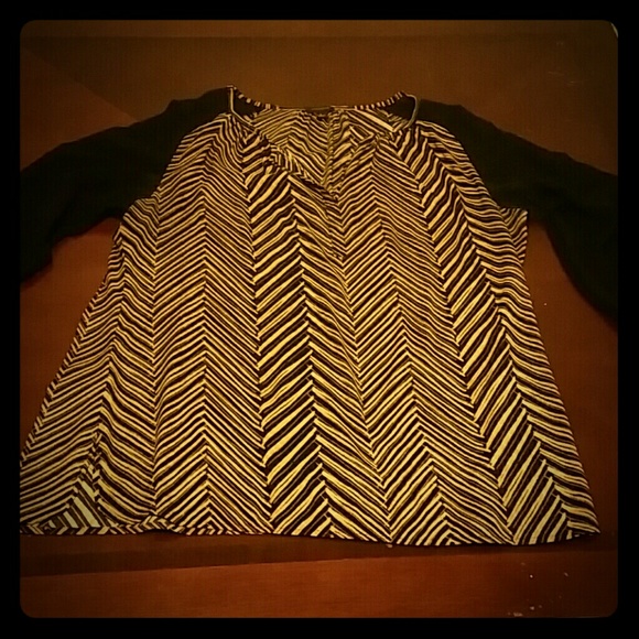 Tribal print blouse - Picture 1 of 4