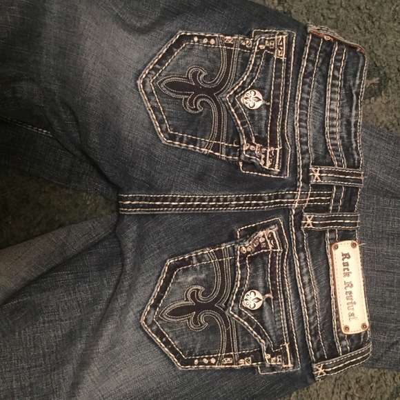 Size 26 almost new Rock Revival Jeans