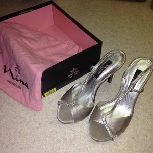 Nina shoes silver satin rhinestone heels, size 8
