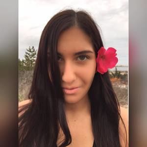 Meet your Posher, Gabriella