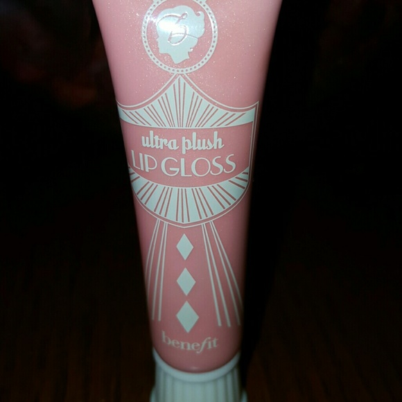 Benefit Ultra Plush Lip Gloss