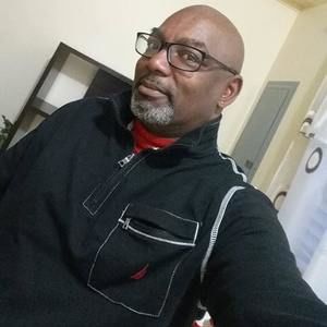 Meet your Posher, Robert