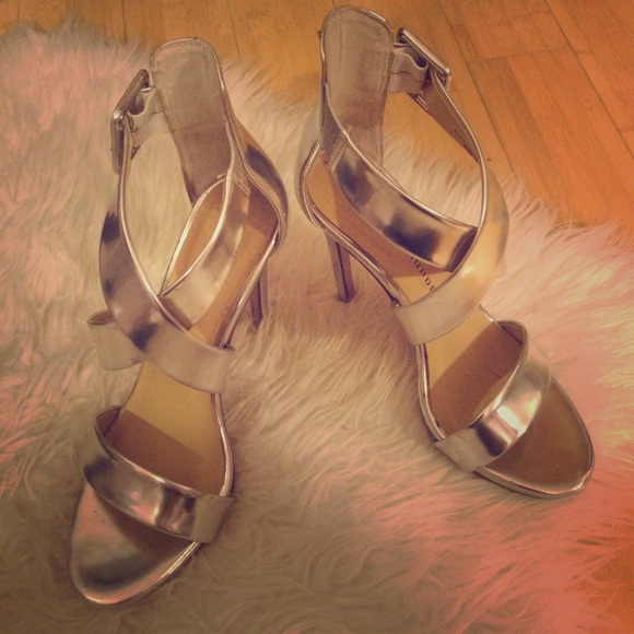 Chinese laundry silver heels