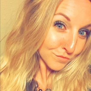 Meet your Posher, Aimee