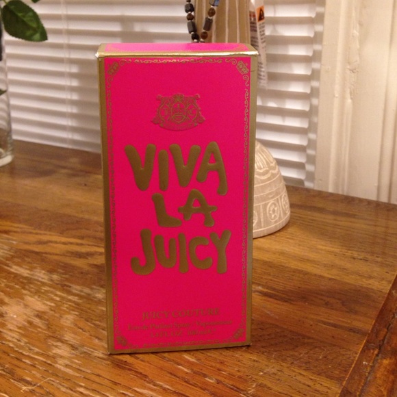 Juicy Couture perfume Viva La Juicy