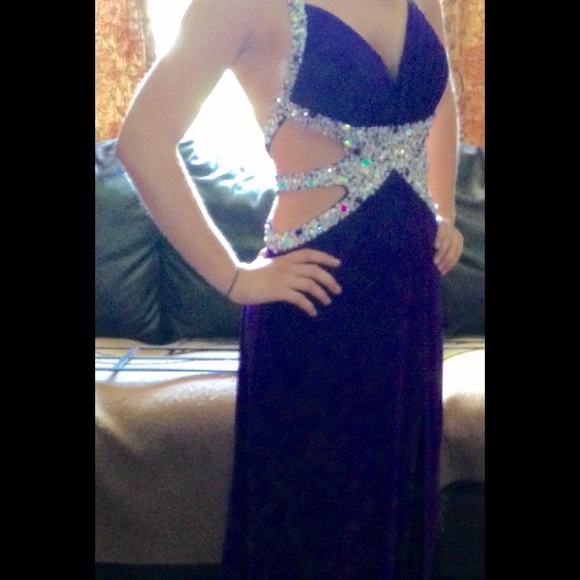 Prom Dress - Picture 3 of 5