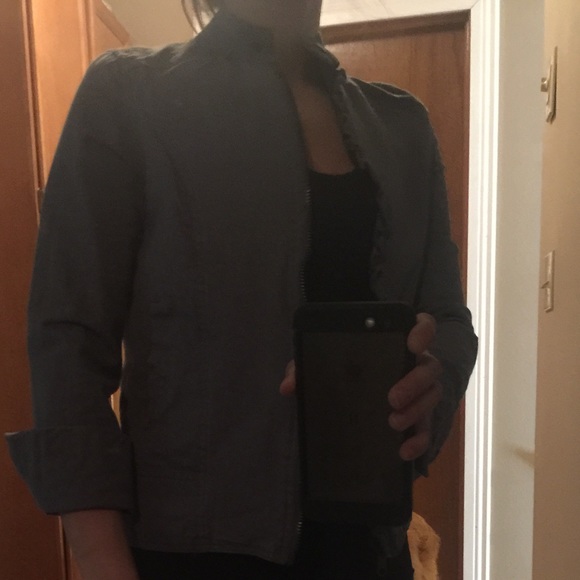 Gray jacket - Picture 4 of 4