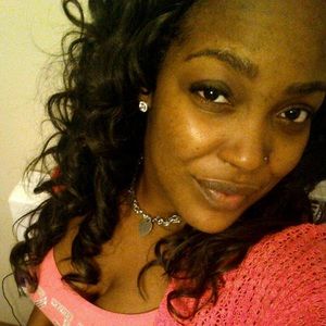 Meet your Posher, Briana