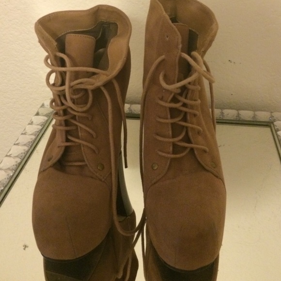 Shoes - Picture 2 of 2