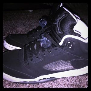 Jordan Retro 5 Oreo! Size 6.5Y