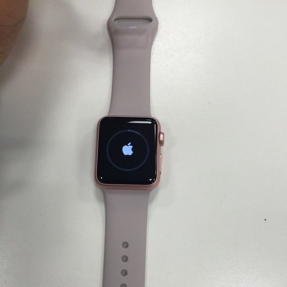 Apple Watch - Picture 3 of 3