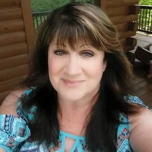 Meet your Posher, Debby