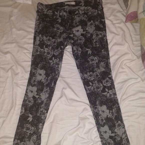 Grey & Black floral printed skinny jeans