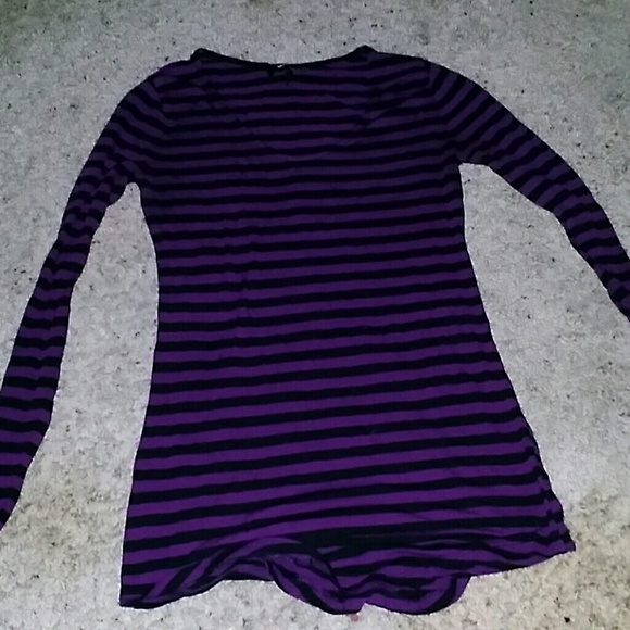 Purple sleeved top