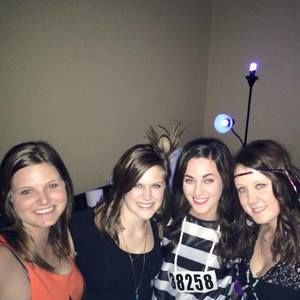 Meet your Posher, Caitlyn