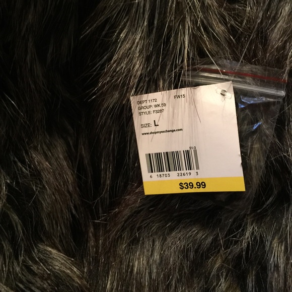 🆕 Faux Fur Vest - Picture 4 of 4