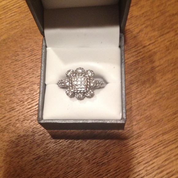 judith ripka Jewelry - Judith ripka sterling & zircon ring beautiful