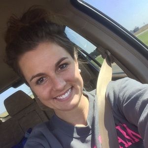 Meet your Posher, Casey