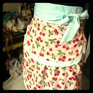 *sold*     Vintage styled cherry pop half apron