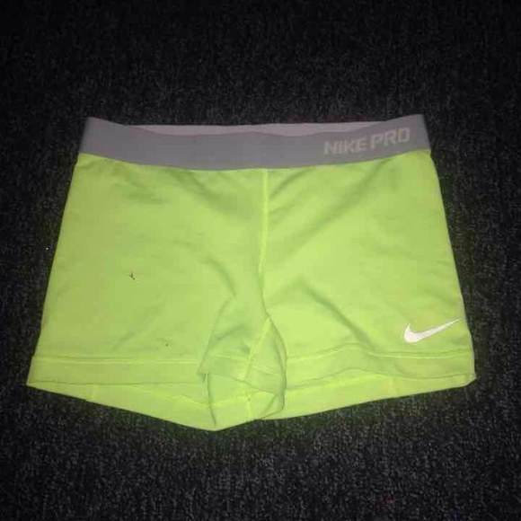 Nike pros - Picture 3 of 4