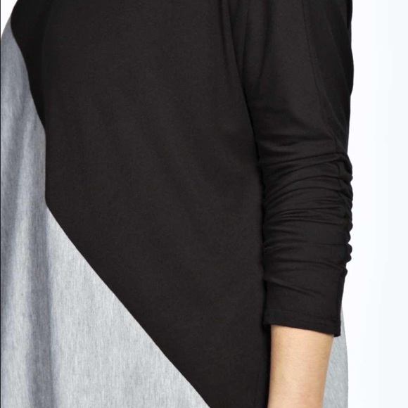 🎉HOST PICK🎉Black/Gray Batwing L/S Viscose Top🎀 - Picture 4 of 4