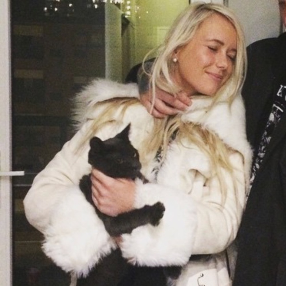 Meet your Posher, Iga