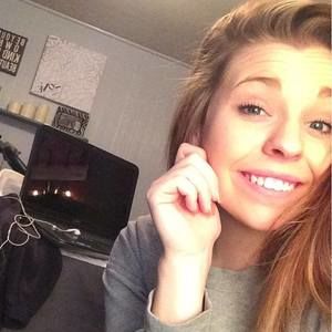 Meet your Posher, Leeanna