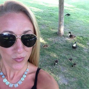 Meet your Posher, Cassandra