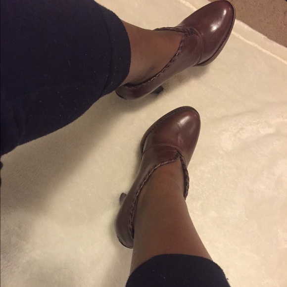 Brown Ugg heels