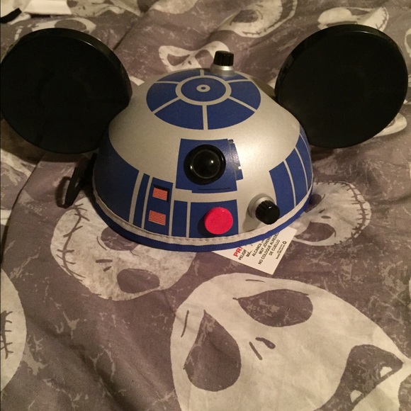 ❌❌S O L D❌❌ Disneyland Star Wars r2d2 ears