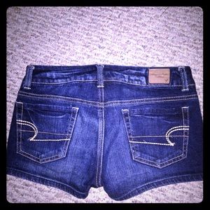 Size 0 American Eagle shorts
