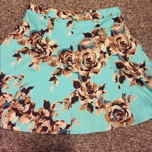 Beautiful blue skirt size 18