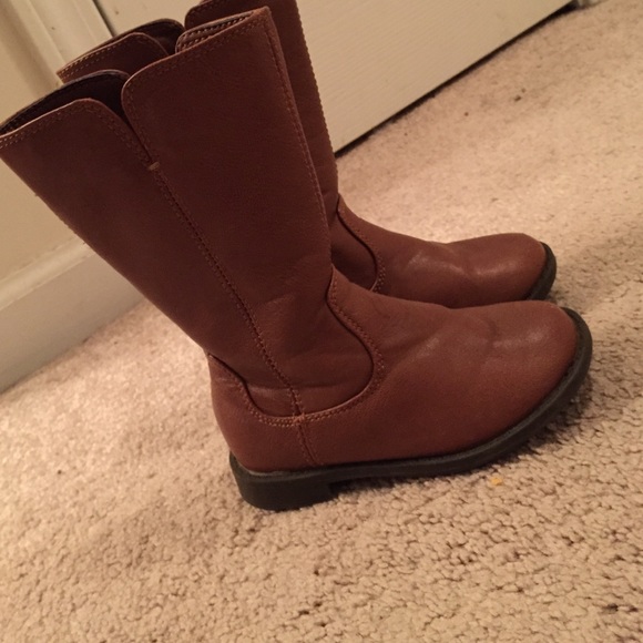 Toddler girl riding boots