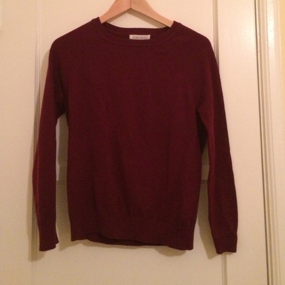 Red sweater forever 21