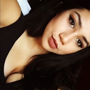 Meet your Posher, Carina