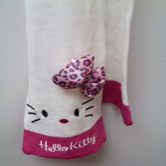 Hello Kitty, long wrap around scarf