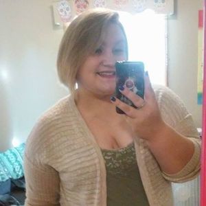 Meet your Posher, Molly