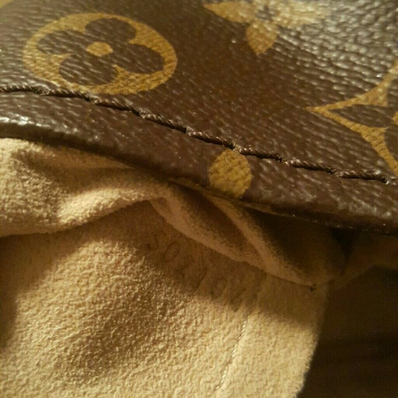 Authentic Louis Vuitton - Picture 4 of 4