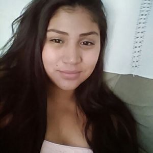 Meet your Posher, Corina