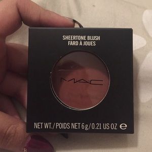 Razin Mac Blush