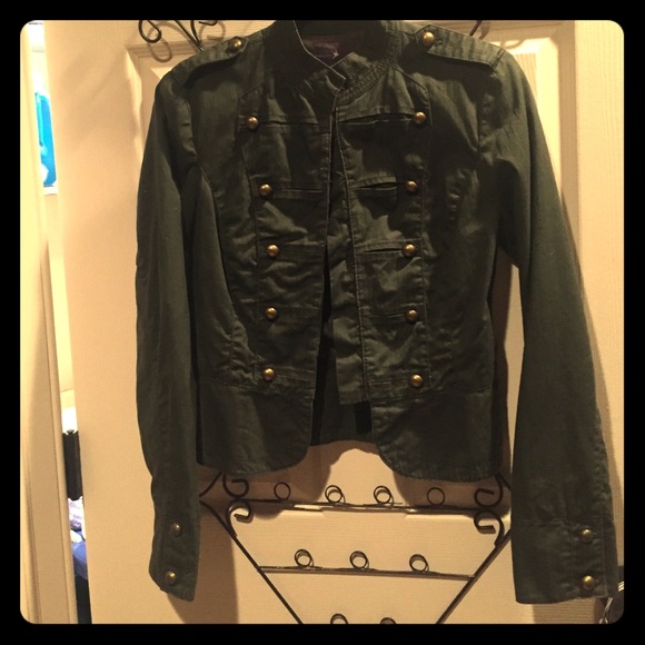 Light weight jacket