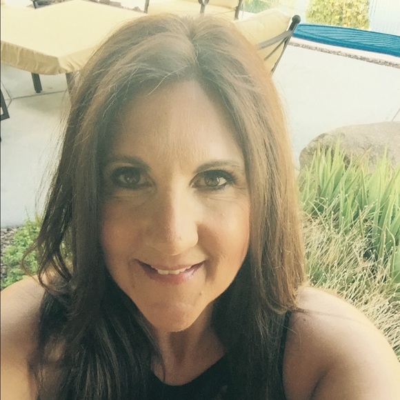 Meet your Posher, Cindy