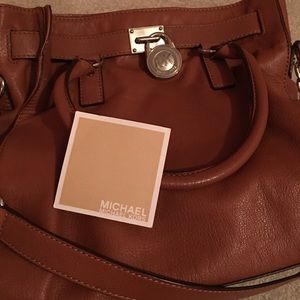 Michael Kors Large Hamilton in Luggage